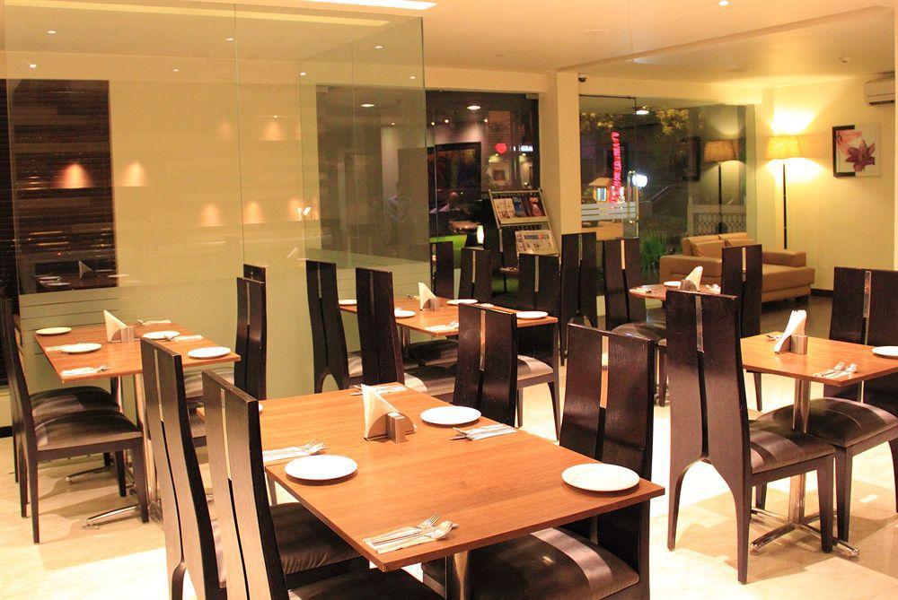 Treebo Cabana New Delhi Luaran gambar
