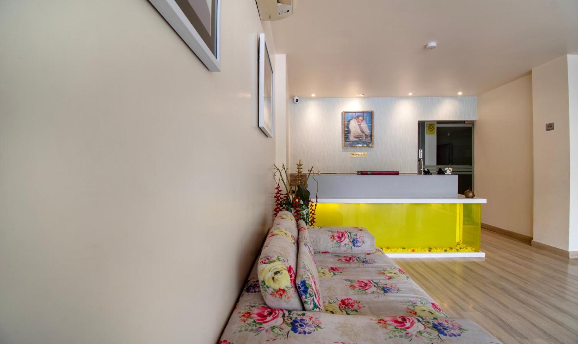 Treebo Cabana New Delhi Luaran gambar