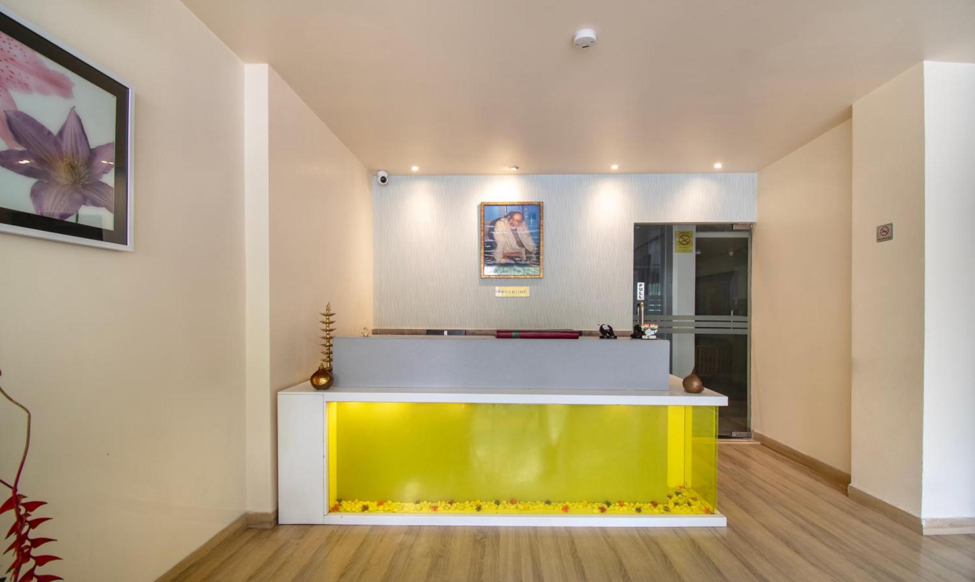 Treebo Cabana New Delhi Luaran gambar
